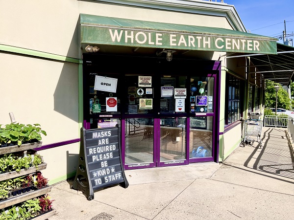 The front of Whole Earth Center grocery store