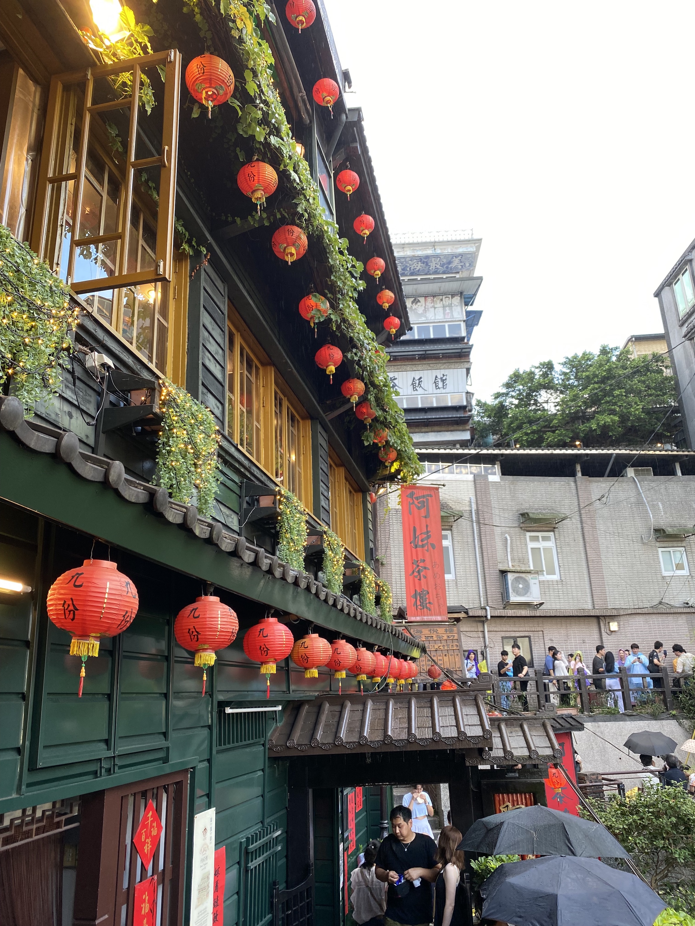 Taiwanese teahouse lined with red lanterns