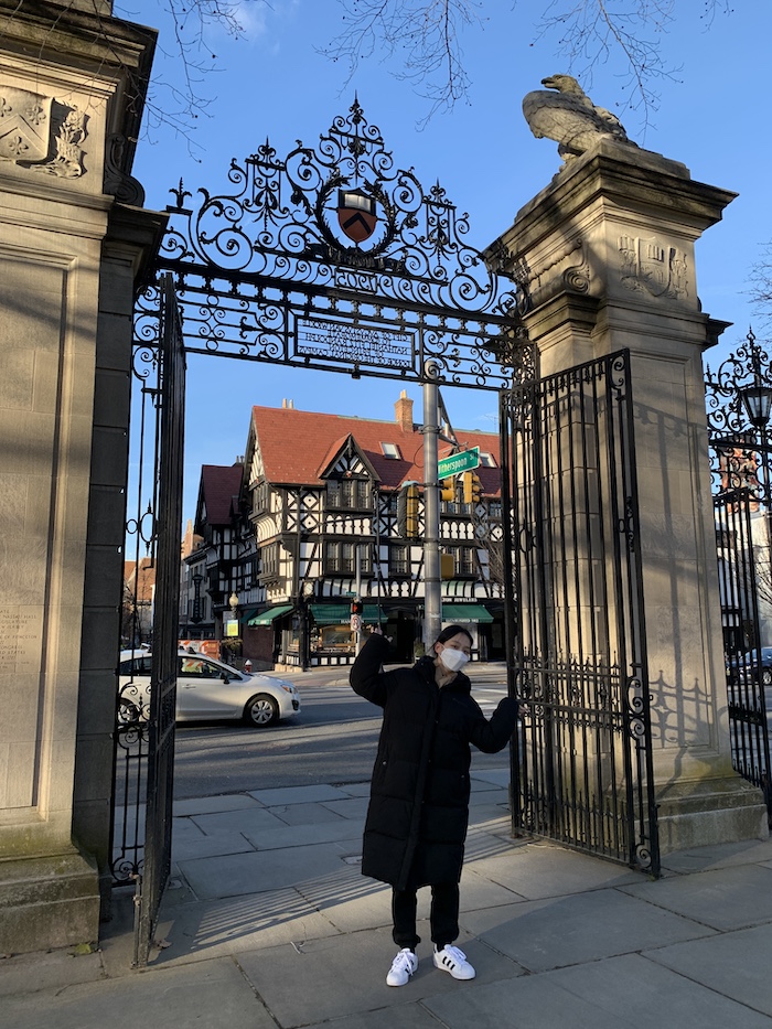 Me in front of Fitzrandolph gates