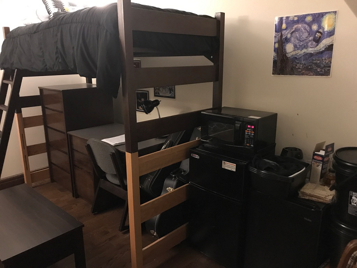 Single Bedroom 2