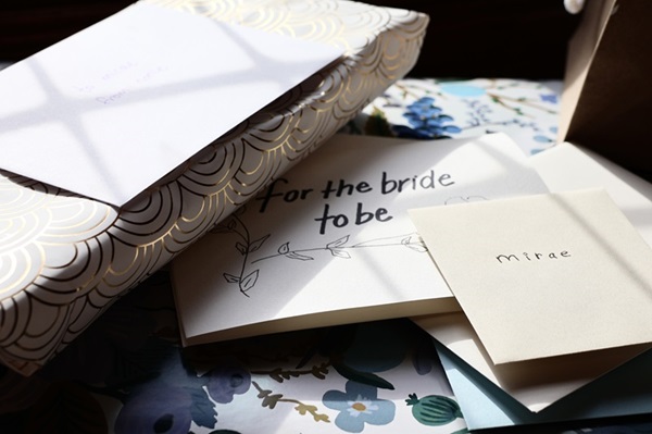 Gifts and cards with “for the bride to be” and “Mirae” written on top